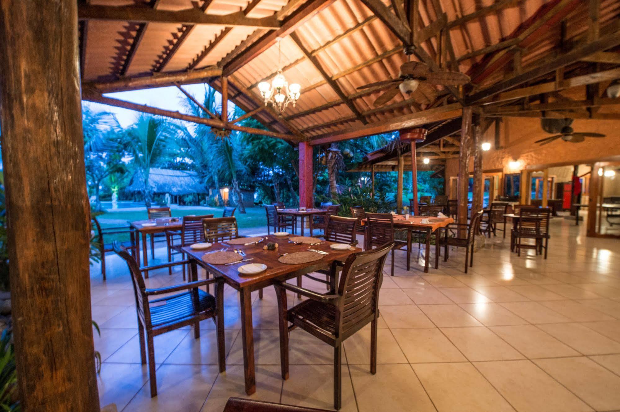 Popa Paradise Beach Resort Buena Vista  Exterior foto